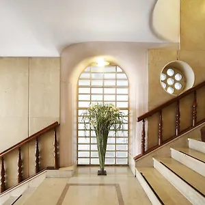 Hotel Monopole, Milan
